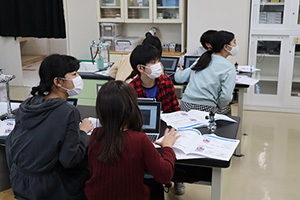 12月18日(金)小学5年生向けに行われた特別授業の様子
